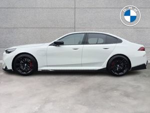 BMW M5 Saloon - Image 3