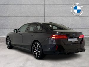 BMW i5 Edrive40 M Sport Pro Saloon - Image 3