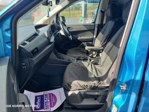 Volkswagen Caddy 2.0 TDI AUTOMATIC LOADED WITH EXT - Image 3