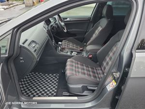 Volkswagen Golf 2.0 GTI DYNAMIC DSG - Image 4
