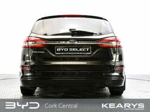 Ford Mondeo 2.0 HEV Titanium - Image 3