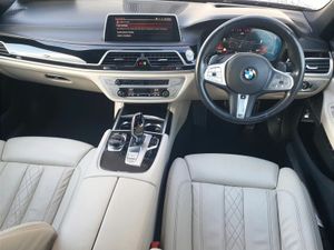 BMW 7-Series 730 M SPORT 4DR AUTO - Image 4
