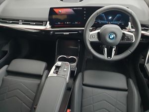 BMW iX1 eDrive20 M Sport - Image 4