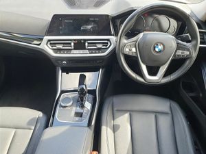 BMW 3-Series 318d SE Auto - Image 4