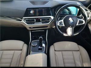 BMW 3-Series 330e M Sport Auto - Image 4