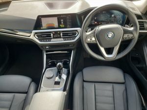 BMW 3-Series 330e Sport Pro Auto - Image 4