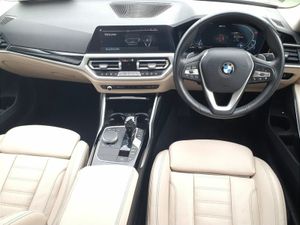 BMW 3-Series 330e Sport Pro Auto - Image 4