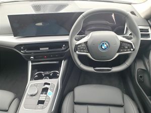 BMW i4 * 445 Range * eDrive35 Sport LCI - Image 4