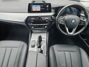 BMW 5-Series 520d SE Auto - Image 4