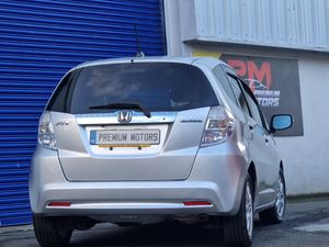 Honda fit Hybrid - Image 3