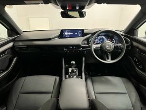 Mazda Mazda3 Homura 2.0L e-Skyactiv G 122PS - 5 YE - Image 4