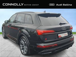 Audi Q7  S-LINE BLK ED 394PS 4WD TFSIe - Image 3