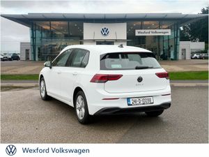 Volkswagen Golf LIFE 2.0 TDI 115HP MANUAL - Image 4