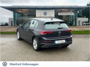 Volkswagen Golf LIFE 2.0 TDI 115HP MANUAL - Image 4