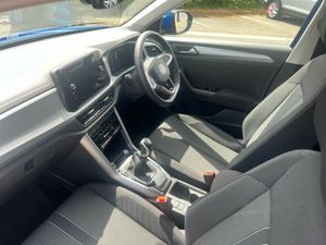 Volkswagen T-Roc EDITION 75 1.0TSI 116HP MANUAL - Image 3