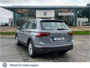 Volkswagen Tiguan 2.0TDI 122HP MANUAL - Image 4