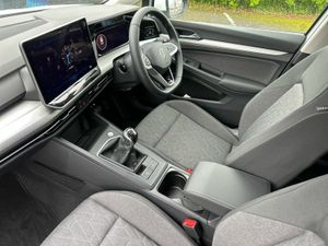 Volkswagen Golf EDITION 75 1.5 TSI 116HP MANUAL - Image 3