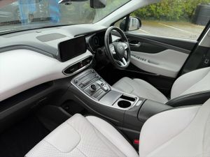 Hyundai Santa Fe EXECUTIVE PLUS 1.6 PHEV 4WD AUTO - Image 3