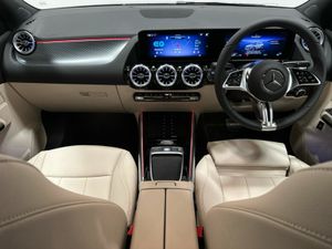 Mercedes-Benz EQA EQA250 + Progressive Line - Image 4