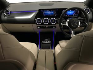 Mercedes-Benz GLA GLA200 D Progressive Line + - Image 4