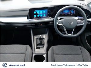 Volkswagen Golf LIFE 2.0 TDI 115HP *REAR VIEW CAME - Image 2