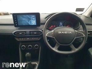 Dacia Sandero Stepway TCe 90 Journey - Image 2