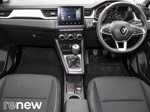 Renault Captur dCi 95 Iconic - Image 2