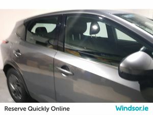Nissan Qashqai 1.3 PET MILD HYBRID SV ***Price in - Image 4