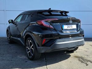 Toyota C-HR CH-R Hybrid - Image 3