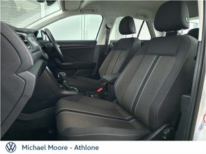 Volkswagen T-Roc 1.5 TSI 150bhp Design DSG - Image 4