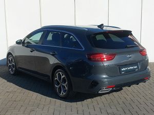 Kia Ceed 1.6 CRDI PHEV Trailer - Image 3