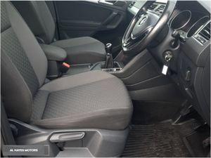 Volkswagen Tiguan  nct 01/2028  Comfortline --2.0 - Image 4