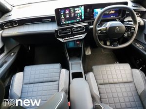 Renault 4 ICONIC 52KWH 150BHP - Image 2