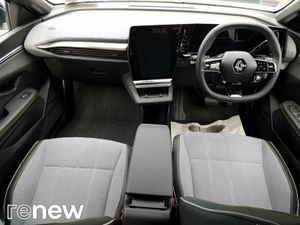 Renault Megane E-Tech TECHNO 60 KWH GSR2 - Image 3