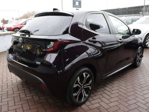 SELF CHARGING HYBRID SOL 5DR HATCHBACK  // 1 OWNER - Image 4