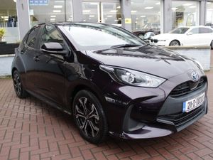 SELF CHARGING HYBRID SOL 5DR HATCHBACK  // 1 OWNER - Image 2