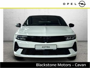 Opel Astra GS 1.2 Turbo 130PS 6 Speed - Image 2