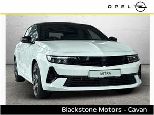 Opel Astra GS 1.2 Turbo 130PS 6 Speed - Image 3