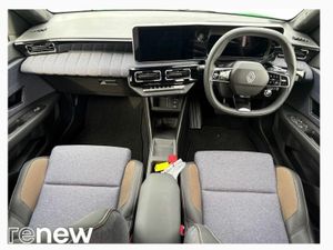 Renault 5 EV52 150hp Techno - Image 2