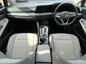 Volkswagen Golf MK 8 STYLE 1.5 AUTO MHEV HIGH SPEC - Image 2