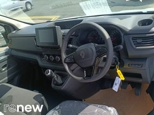 Renault Trafic LL30 Blue DCI 130 Busin - Image 2