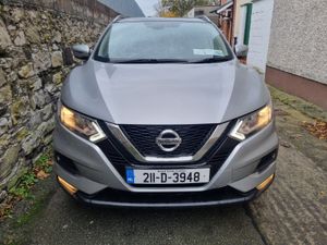 Nissan Qashqai  Automatic  2021 - Image 2