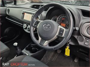 Toyota Yaris 1.0 VVT-i 3Dr Luna - Image 2