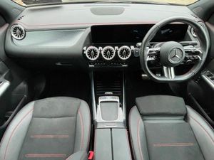Mercedes-Benz EQA 250+ AMG LINE EXECUTIVE - Image 2