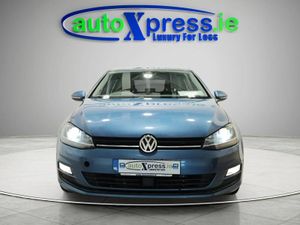 Volkswagen Golf 1.2 TSI Automatic, Reversing camer - Image 3