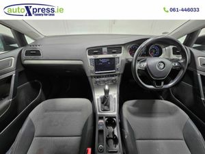Volkswagen Golf 1.2 TSI Automatic, Reversing camer - Image 2