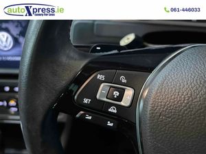 Volkswagen Golf TSI COMFORT LINE BLUEMOTION - Image 4