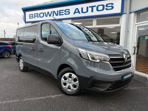 2022 Renault Trafic Business 9 Seater 2.0L - Image 3