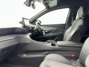 Peugeot 3008 1.5HDI ALLURE AUTO *FREE HAMPER* €100 - Image 4