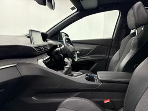 Peugeot 5008 1.5HDi GT LINE *FREE HAMPER* €100 P/W - Image 4